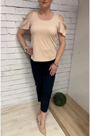 Nyitott vállú felső bézs